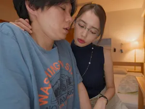 2002 Cô giáo mẫu giáo nhỏ tuổi ham muốn tình dục thực sự mạnh mẽ trong thời kỳ rụng trứng