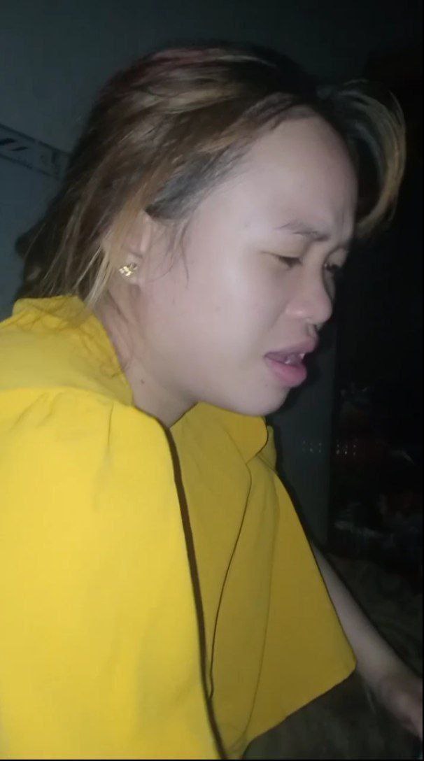 Doggy cô nàng cạnh nhà thường xuyên mặc váy mõng tanh khoe chiếc quần lót